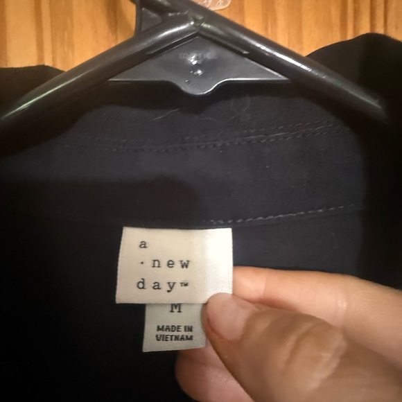 Like new! Women’s A New Day Women’s Black Blazer – Size Medium - Picture 2 of 3